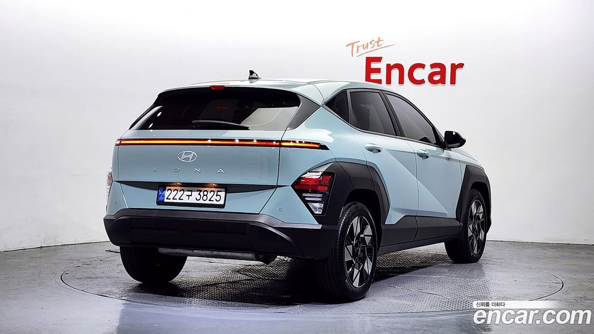 Hyundai Kona 2025