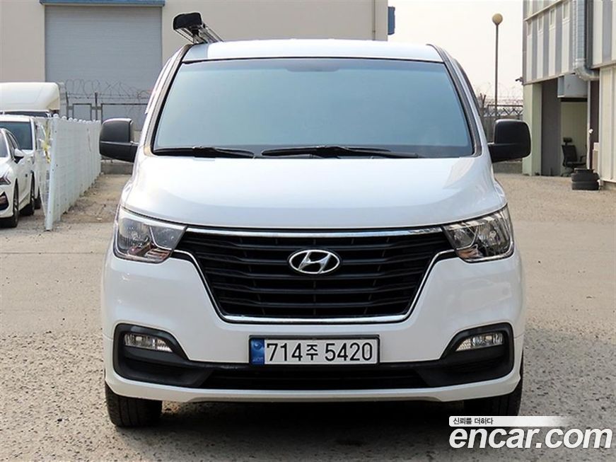 Hyundai Starex 2019