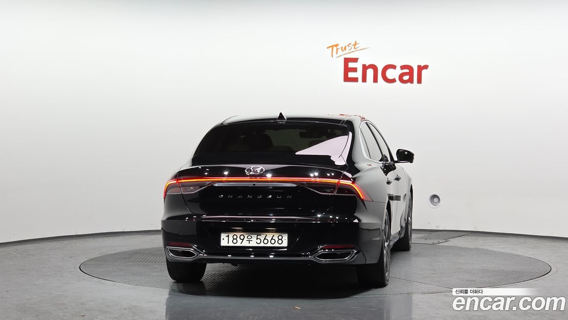 Hyundai Grandeur 2022