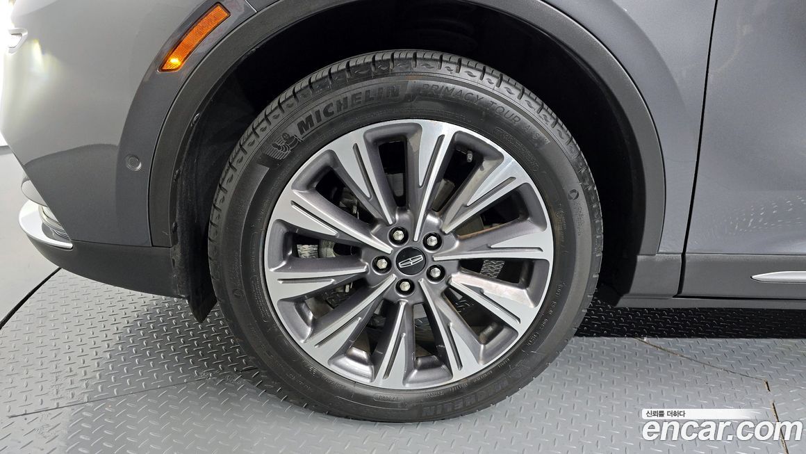 Lincoln Corsair 2021