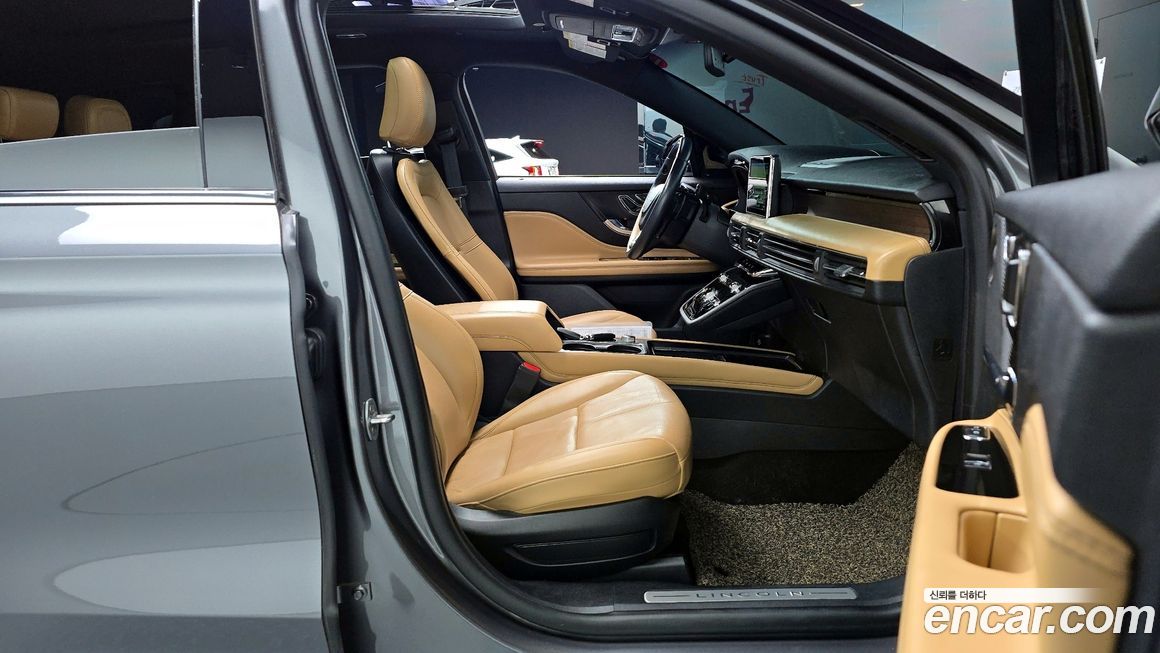 Lincoln Corsair 2021