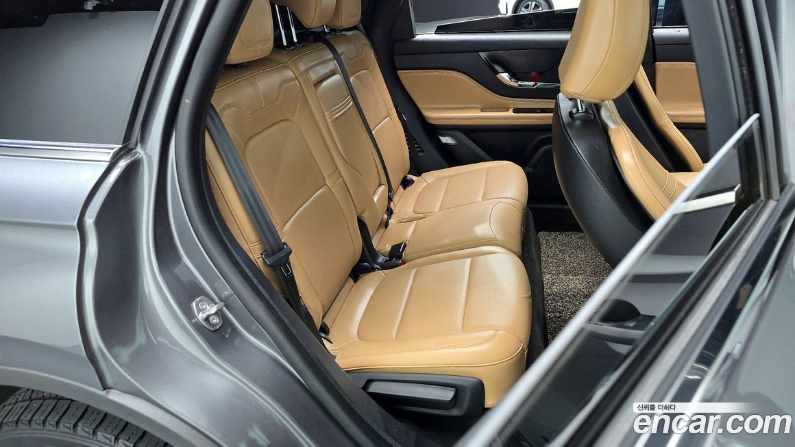 Lincoln Corsair 2021