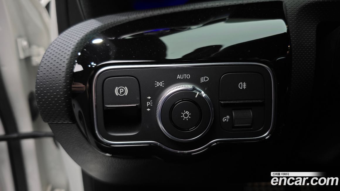 Mercedes-Benz A-Class 2021