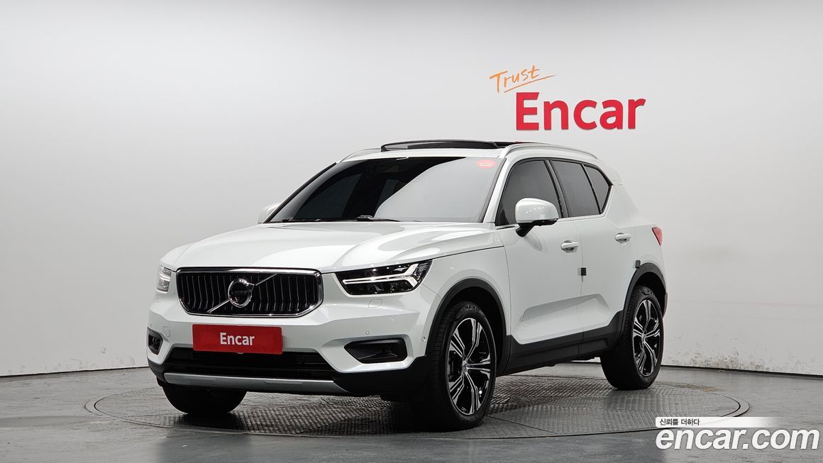 Volvo XC40 2021