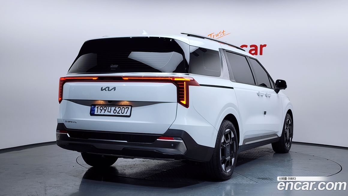 Kia Canival 2025