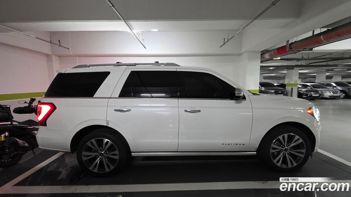 Ford Expedition 2021