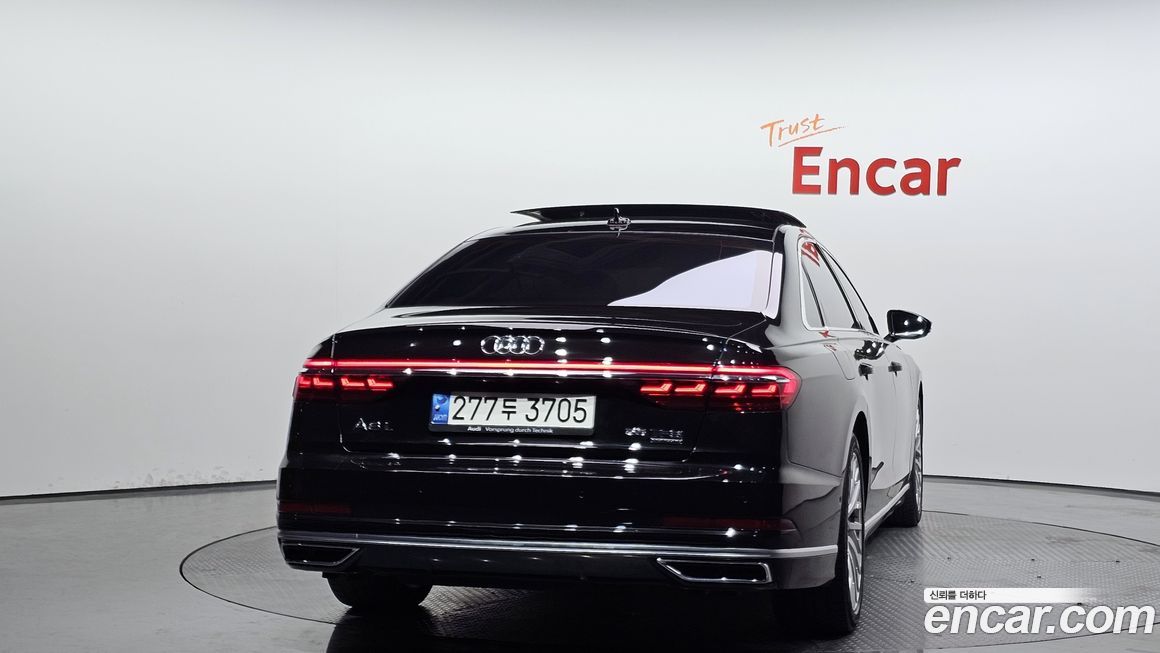 Audi A8 2021