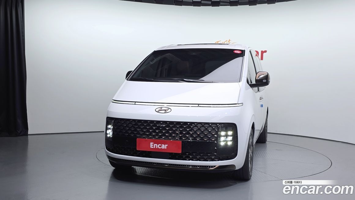 Hyundai Staria 2024