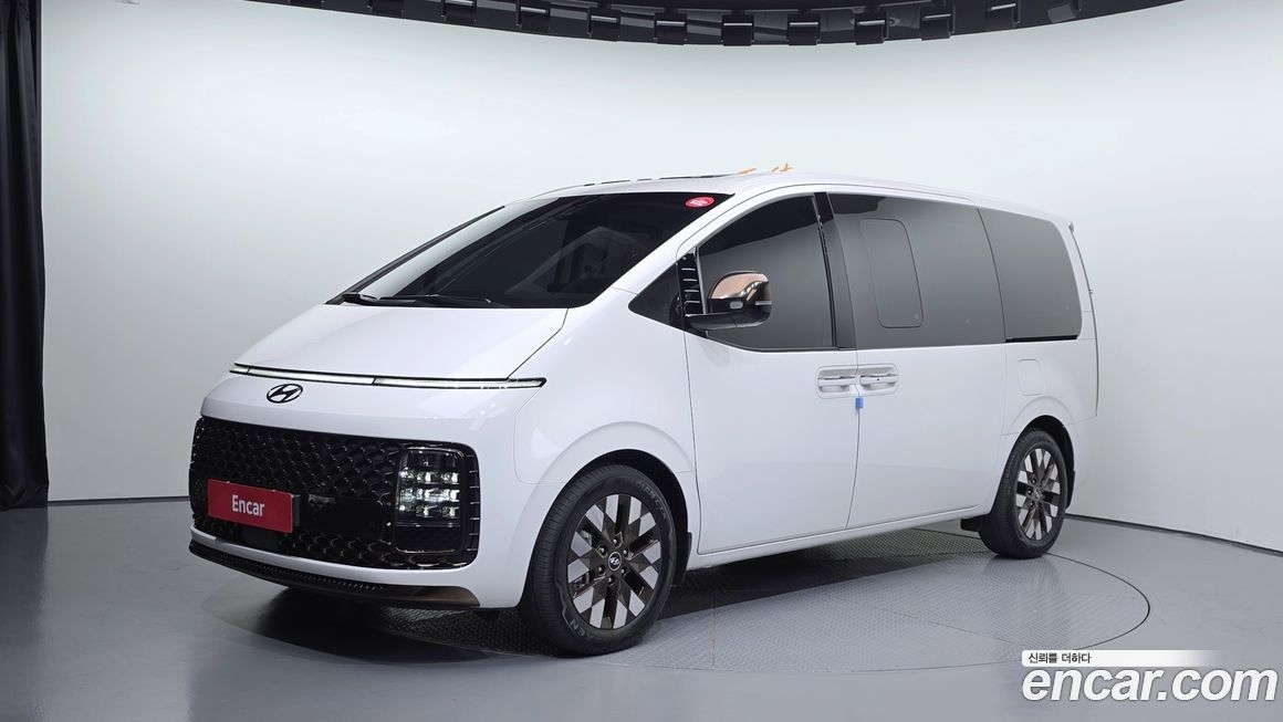 Hyundai Staria 2024