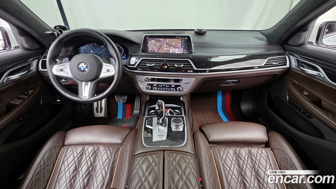 BMW 7-Series 2021