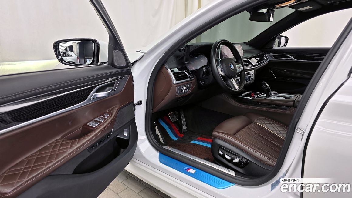 BMW 7-Series 2021