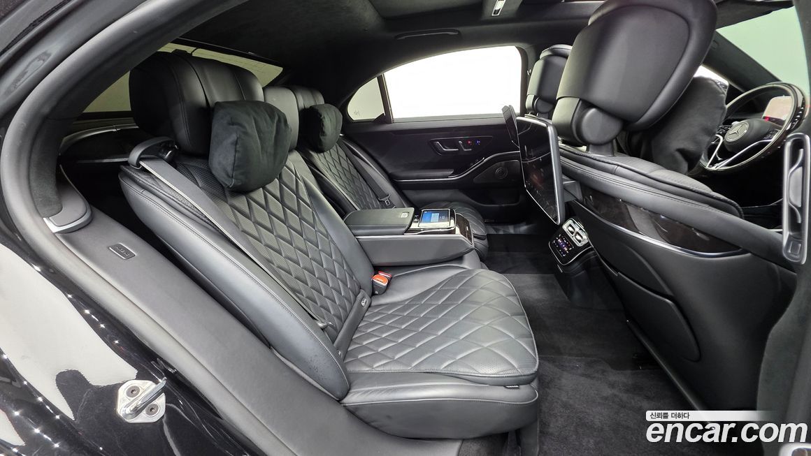 Mercedes-Benz S-Class 2021