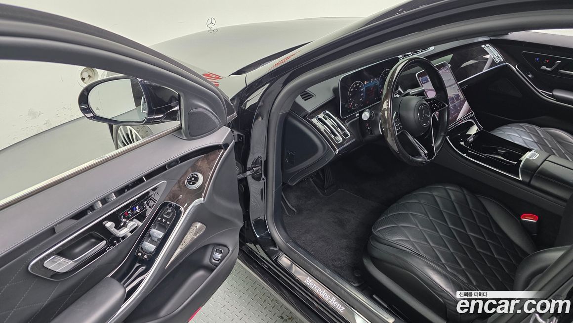 Mercedes-Benz S-Class 2021