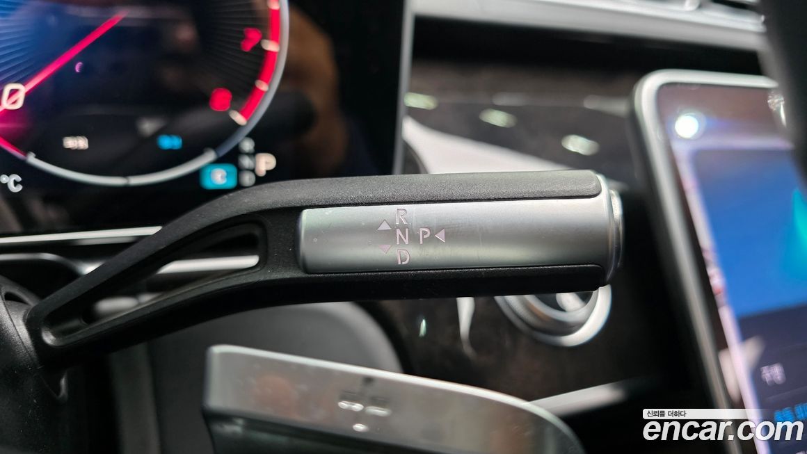 Mercedes-Benz S-Class 2021