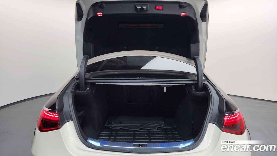 Mercedes-Benz S-Class 2022