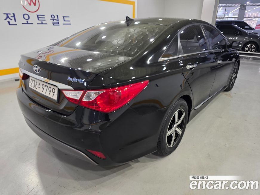 Hyundai Sonata 2012