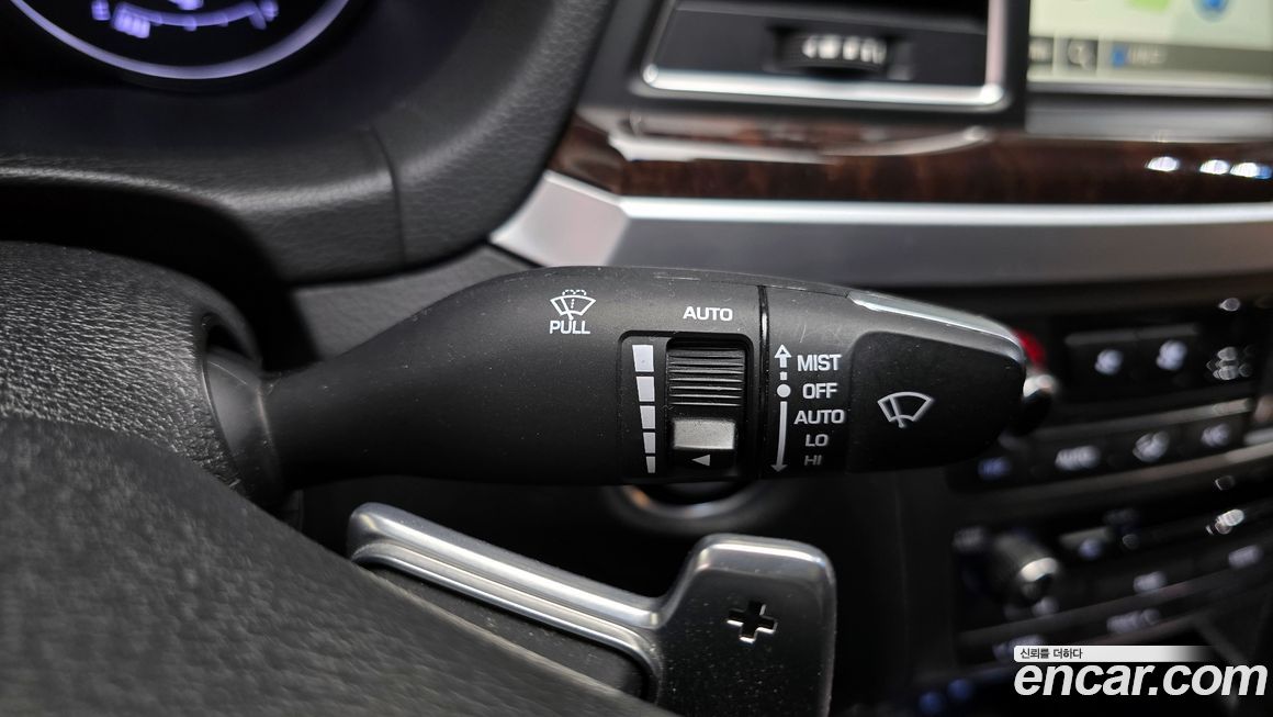 Hyundai Genesis 2014