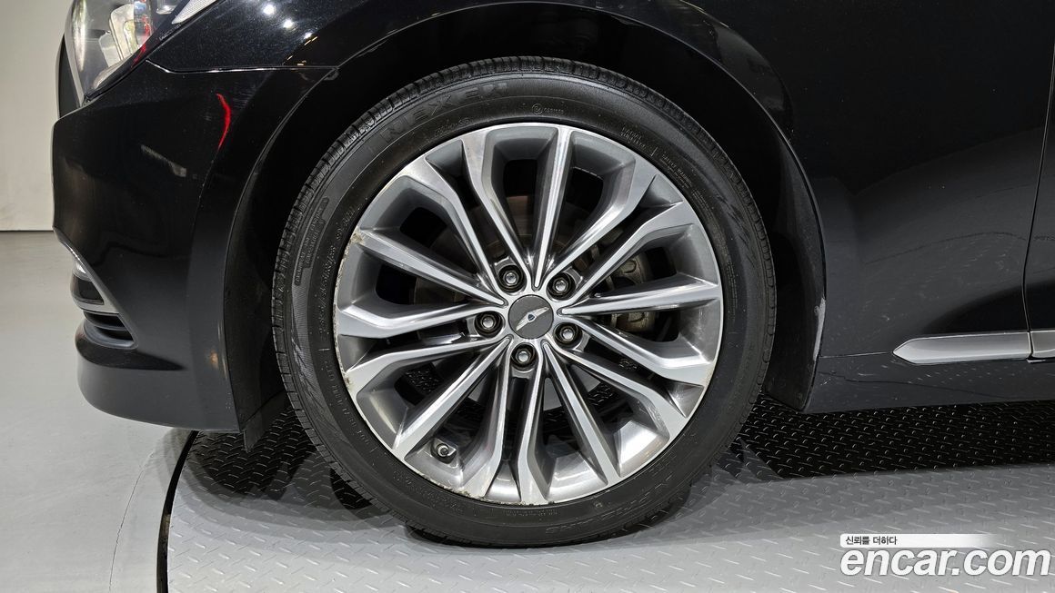 Hyundai Genesis 2014