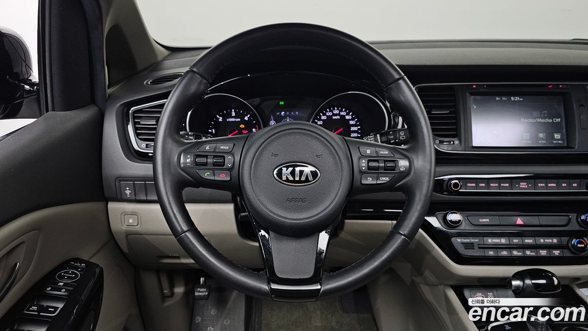 Kia Canival 2015