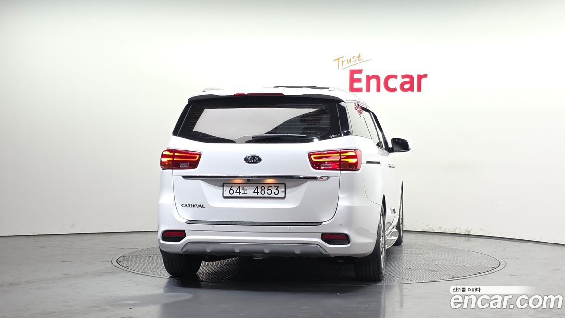 Kia Canival 2019