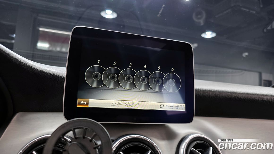 Mercedes-Benz CLA-Class 2017