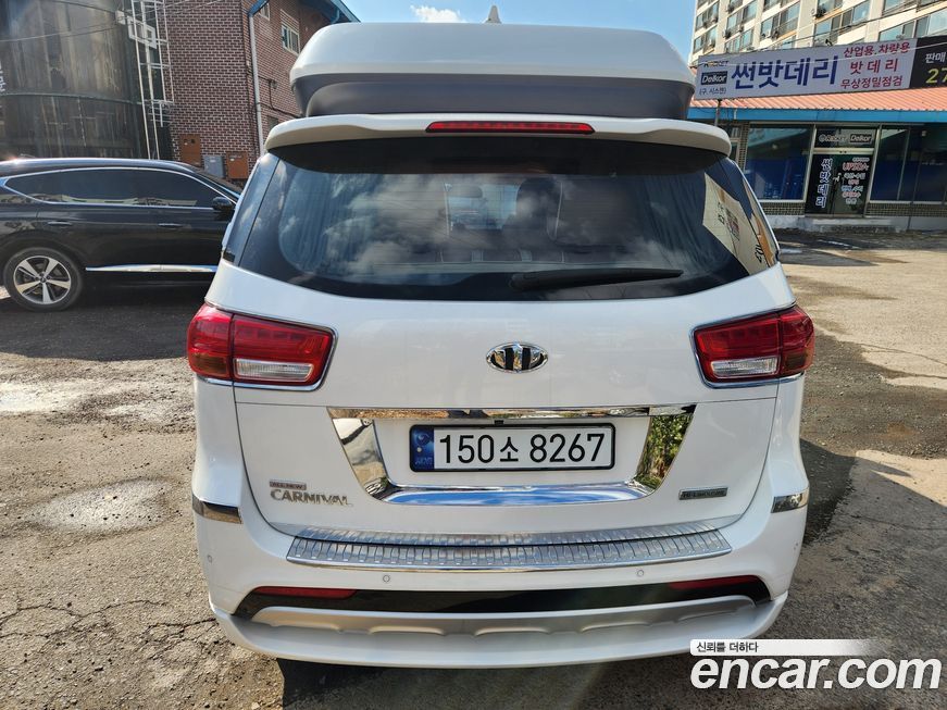 Kia Canival 2018