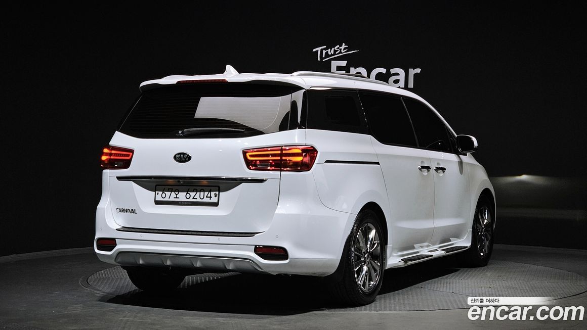 Kia Canival 2019