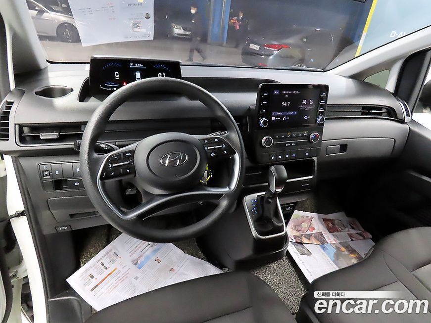 Hyundai Staria 2022