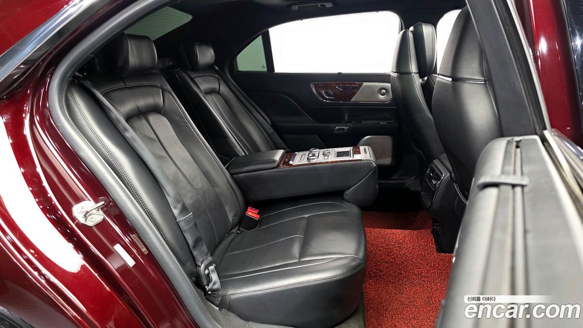 Lincoln Continental 2020