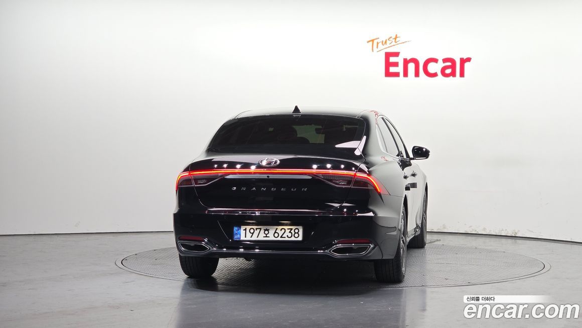 Hyundai Grandeur 2022