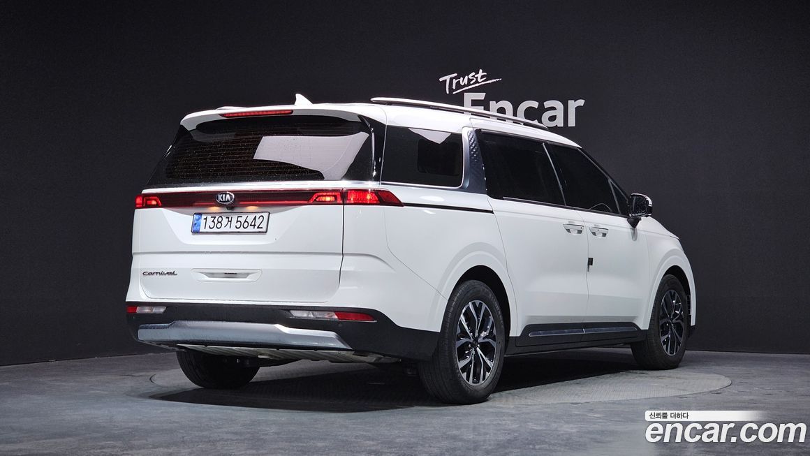 Kia Canival 2021