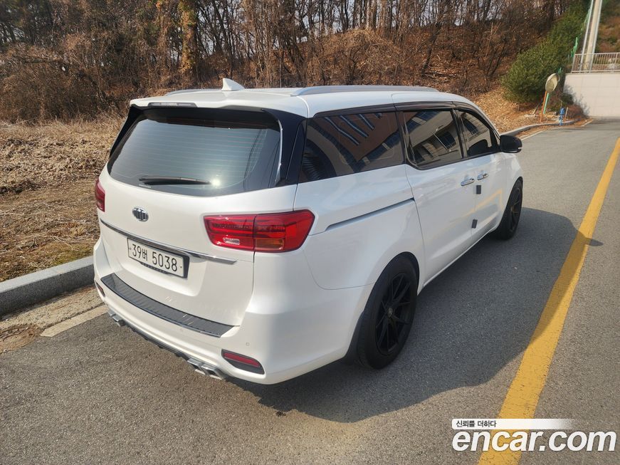 Kia Canival 2019