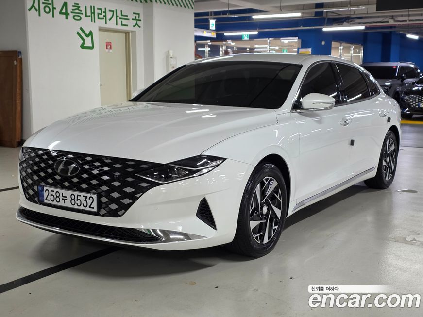 Hyundai Grandeur 2021
