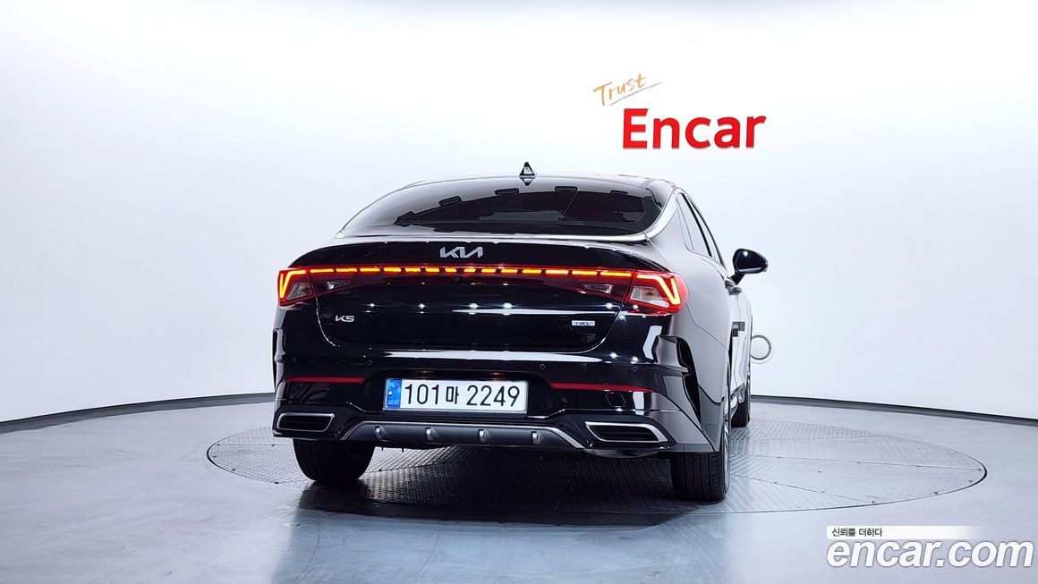 Kia K5 2023