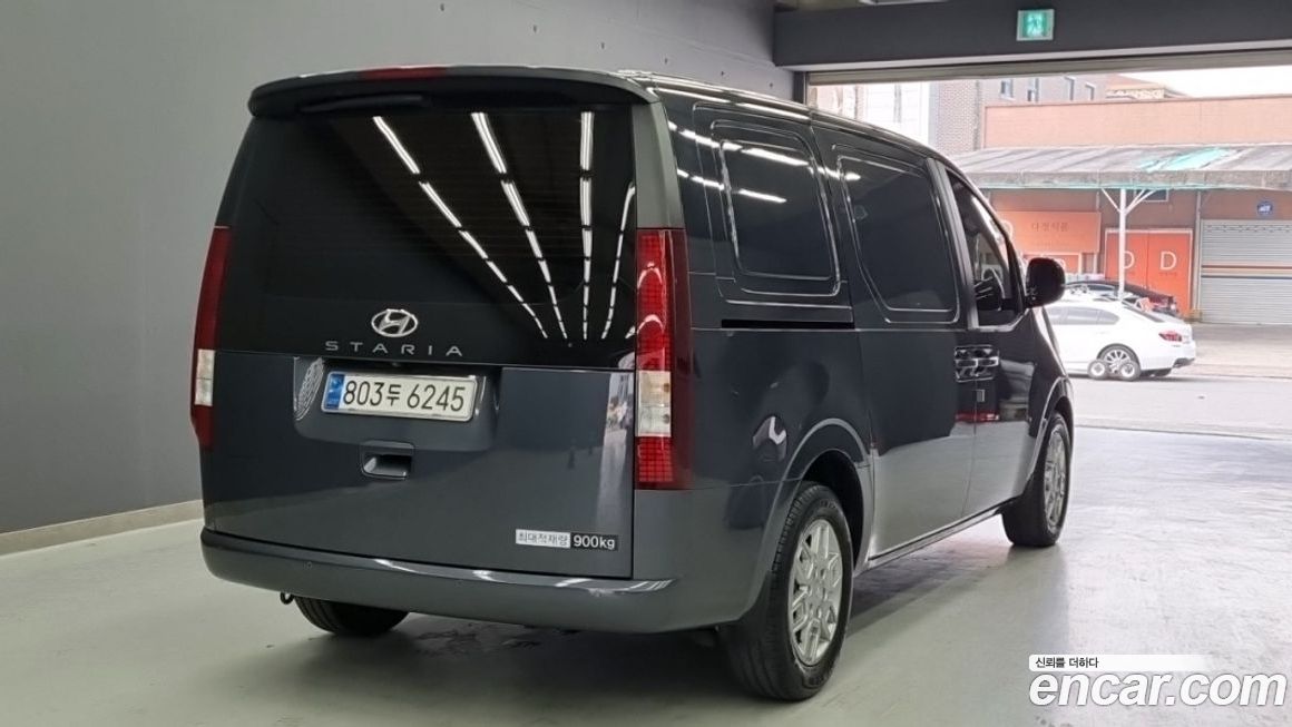 Hyundai Staria 2023