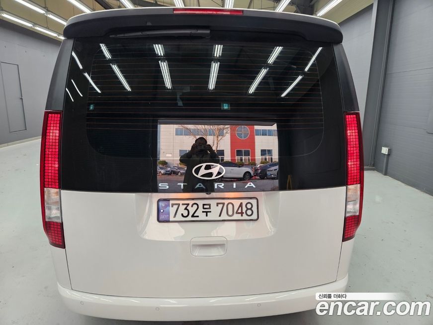 Hyundai Staria 2025