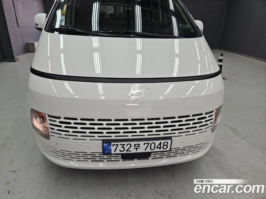 Hyundai Staria 2025