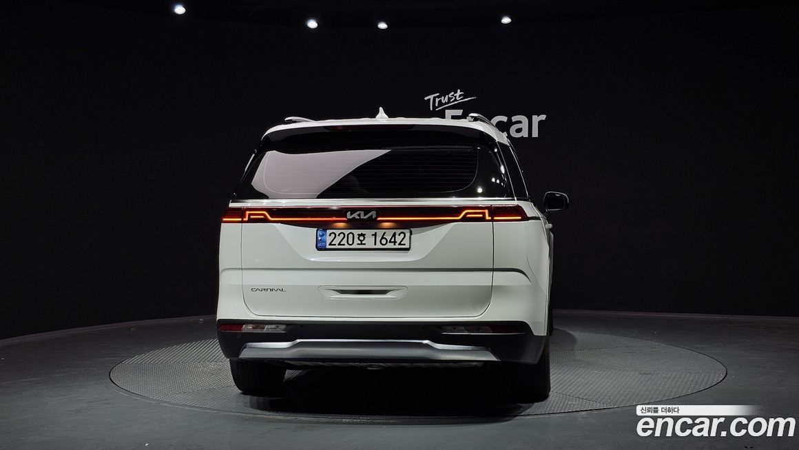 Kia Canival 2023