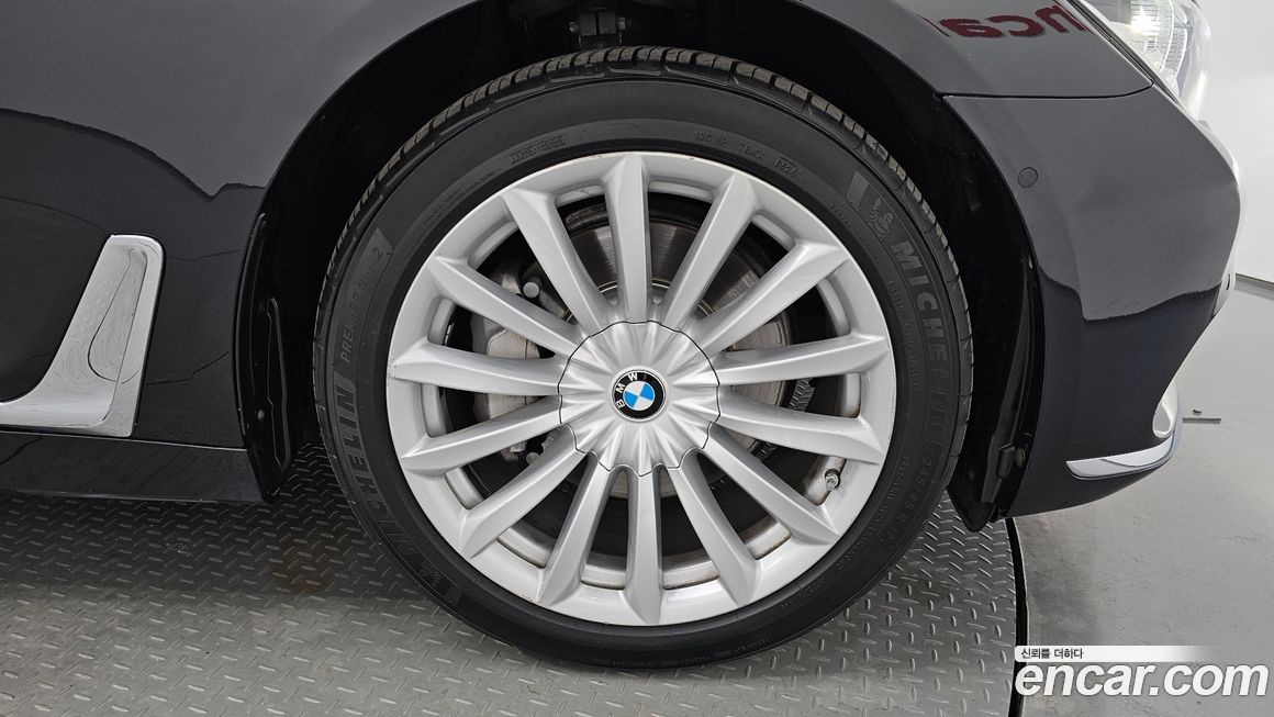 BMW 7-Series 2016