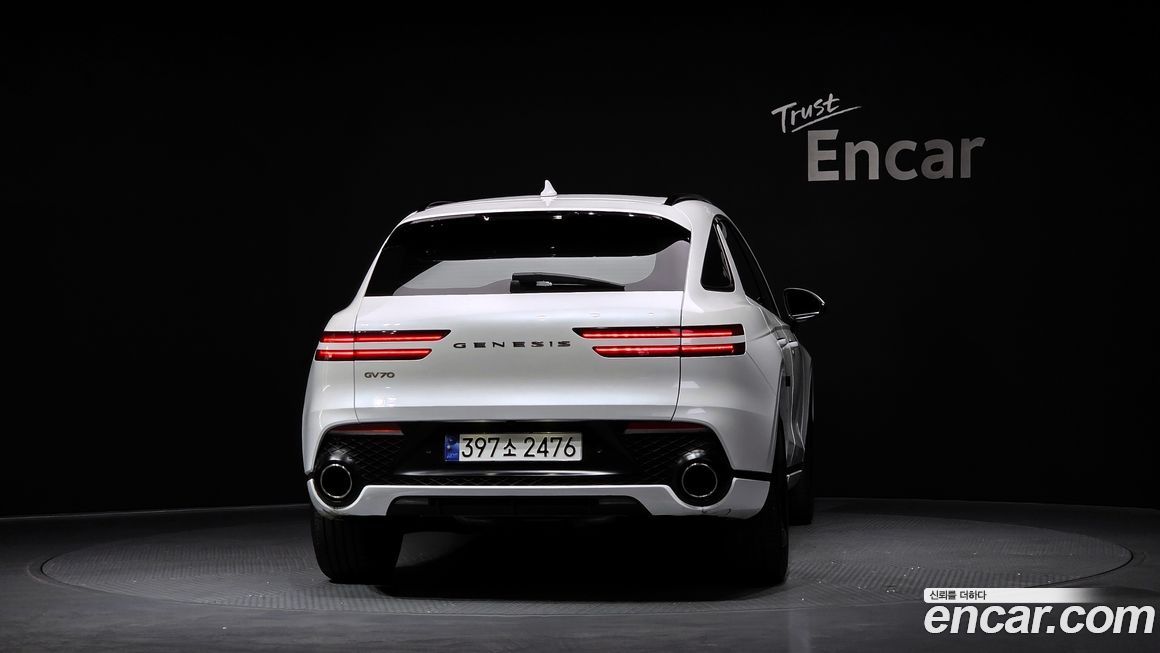 Genesis GV70 2024