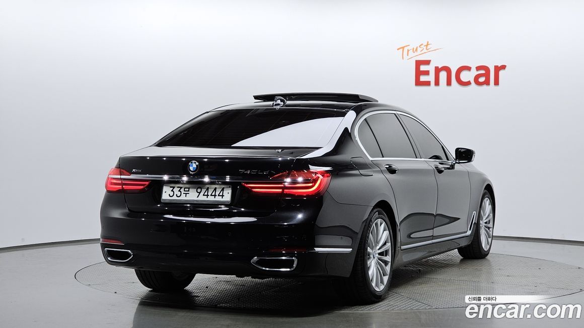 BMW 7-Series 2016