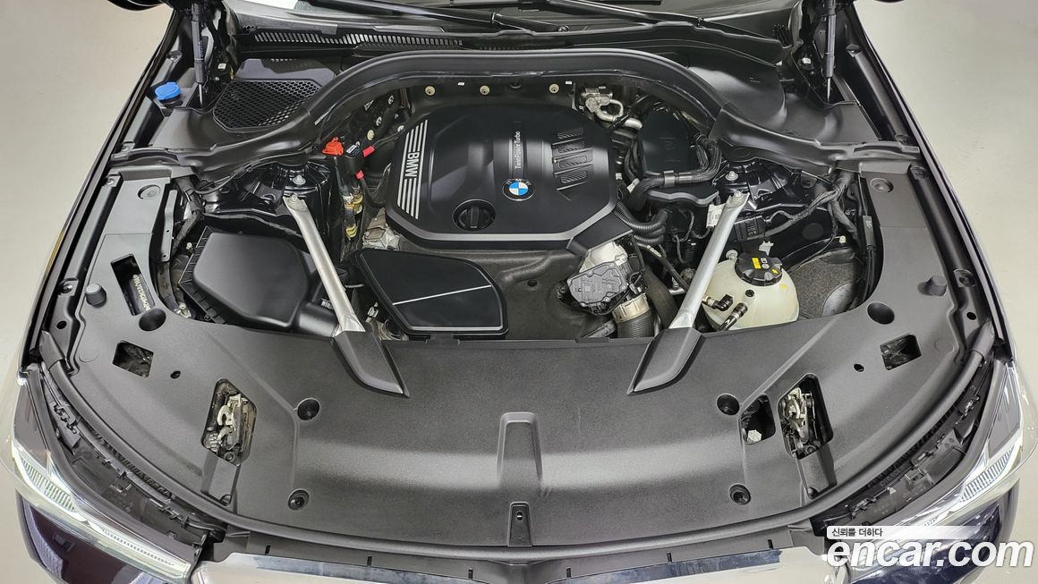 BMW Gran Turismo 2021