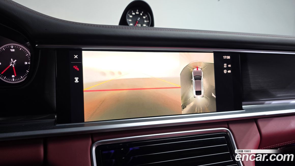 Porsche Panamera 2023