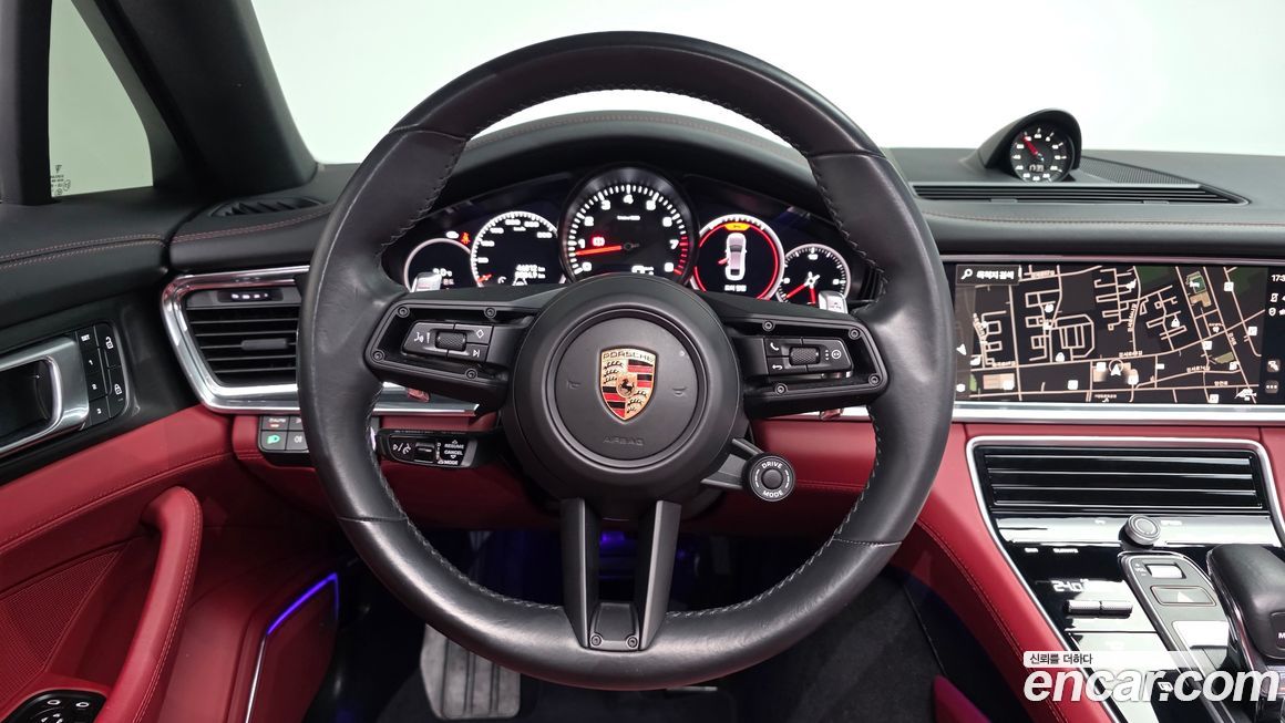 Porsche Panamera 2023