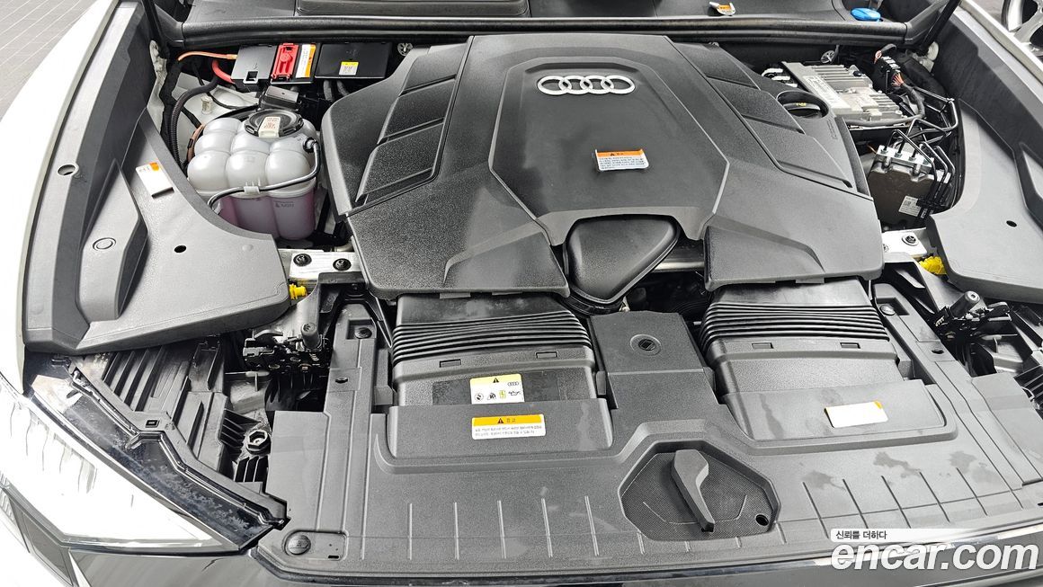 Audi Q8 2021