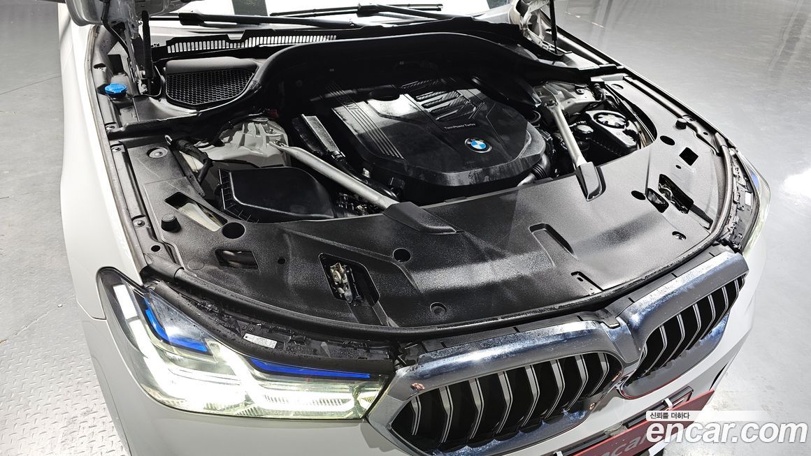 BMW Gran Turismo 2023