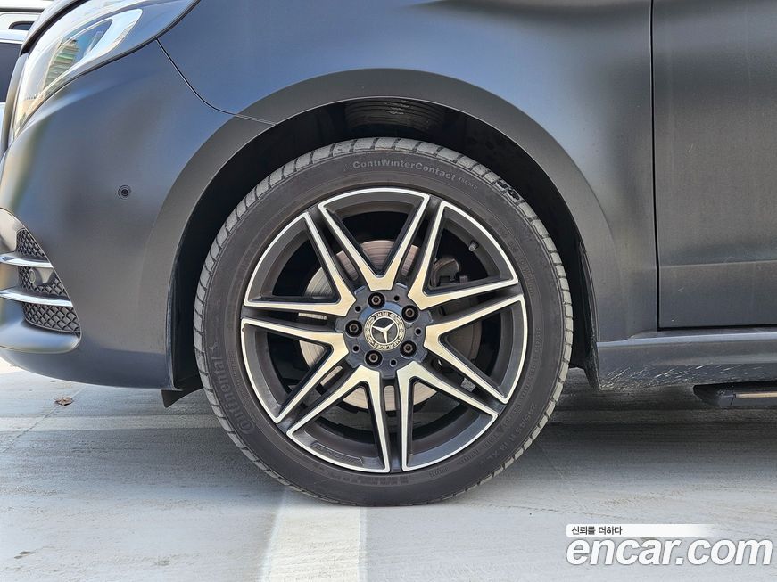 Mercedes-Benz V-Class 2022