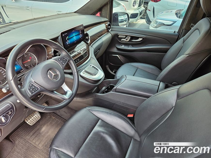 Mercedes-Benz V-Class 2022