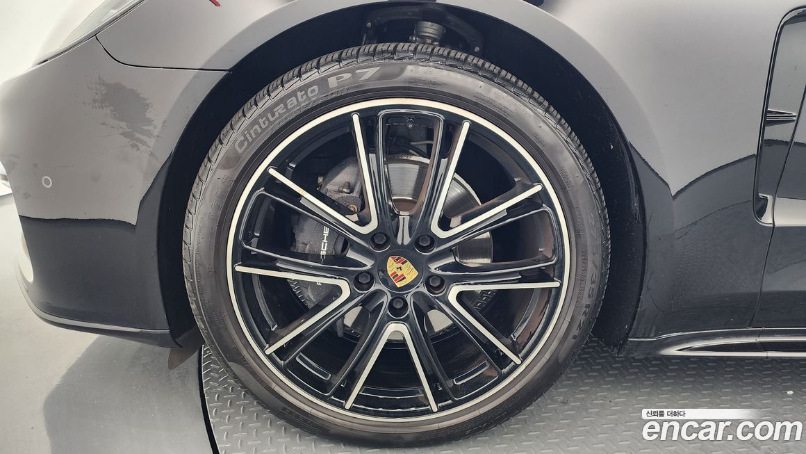 Porsche Panamera 2020