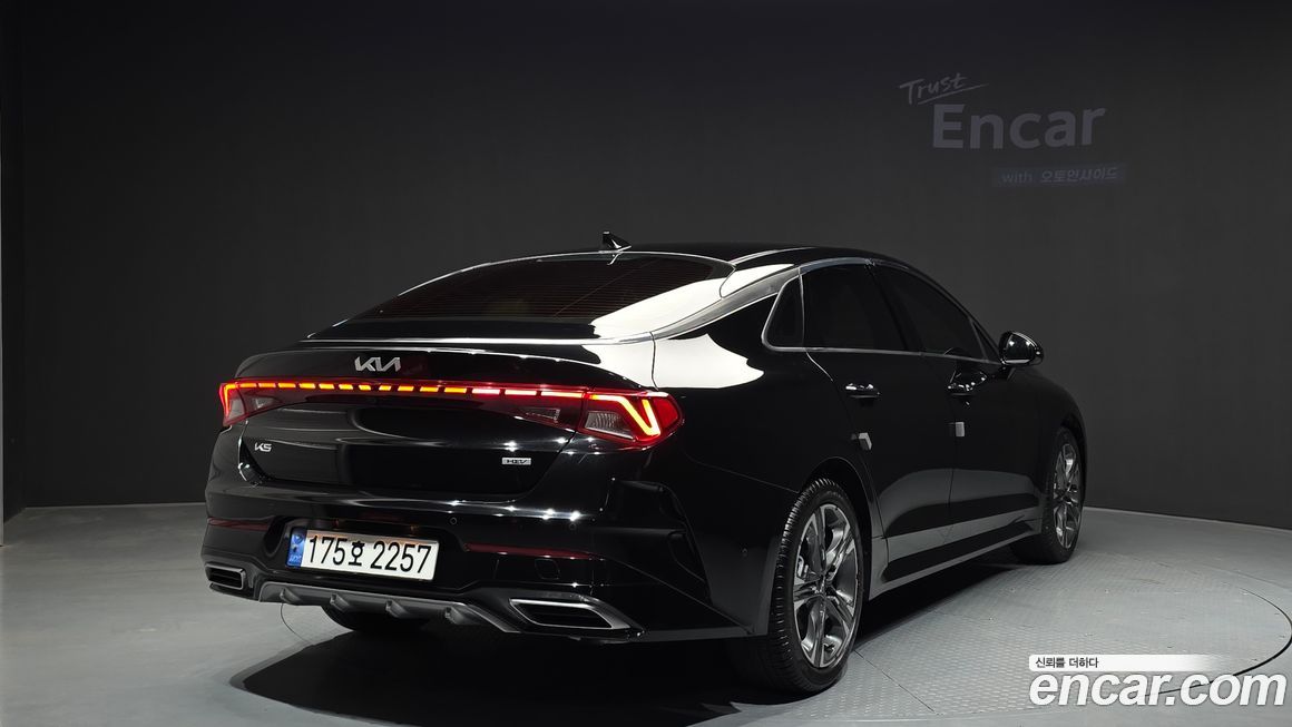 Kia K5 2023